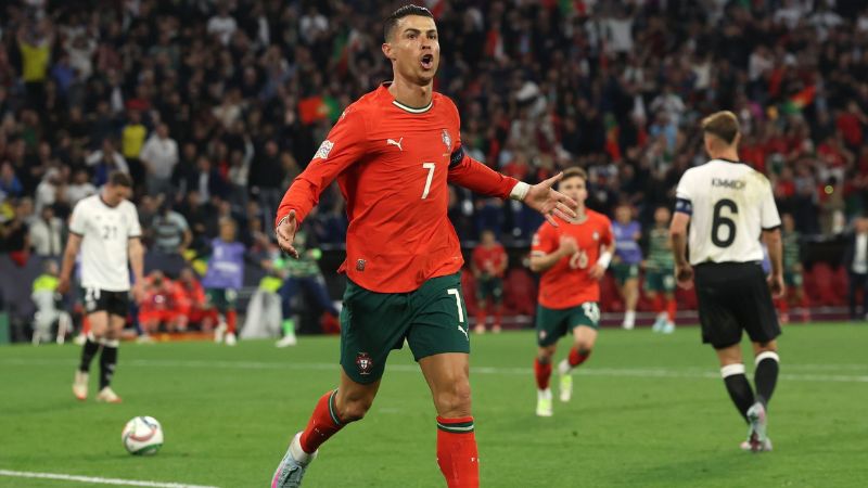 Phân tích thứ hạng các câu lạc bộ hàng đầu