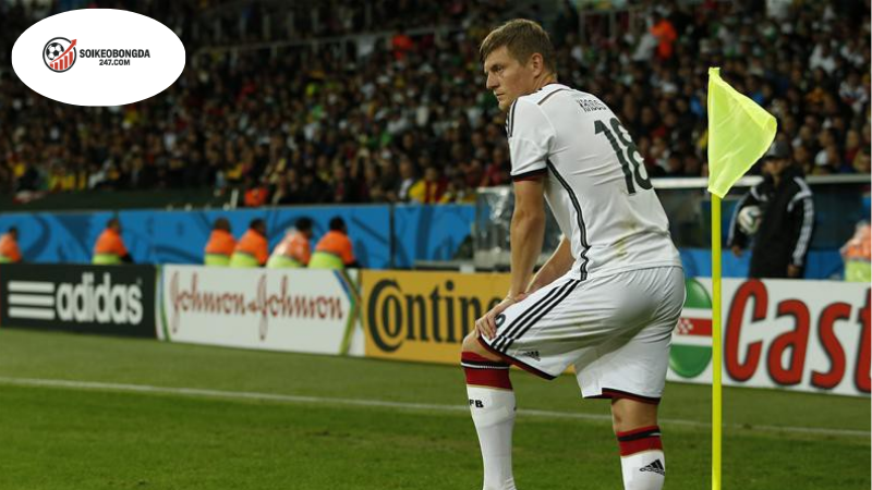 Phạt góc là gì? Tìm hiểu quy định và cách tính trong bóng đá 2 Khái niệm và lịch sử của phạt góc