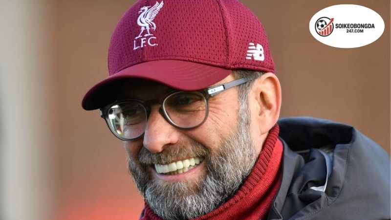 Huấn luyện viên Liverpool - Hành trình và Thành công nổi bật 2 Hành trình lịch sử của Liverpool và những bước chuyển mình qua các giai đoạn
