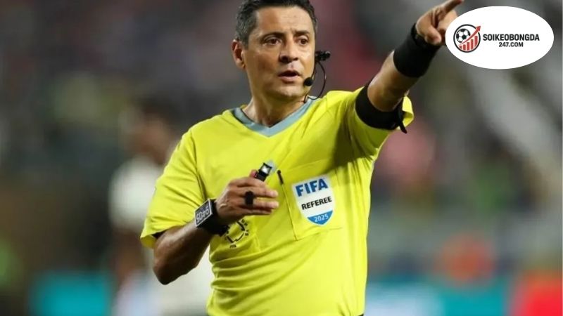 Tiêu chuẩn tuyển chọn trọng tài FIFA