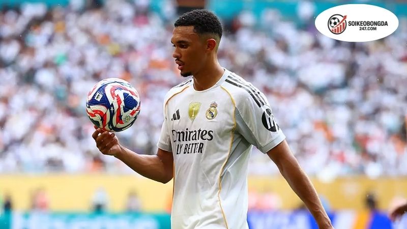 Alexander-Arnold chịu sức ép cực lớn từ đàn anh Carvajal 2 Tình hình hiện tại của Real Madrid và sự xuất hiện của Alexander-Arnold