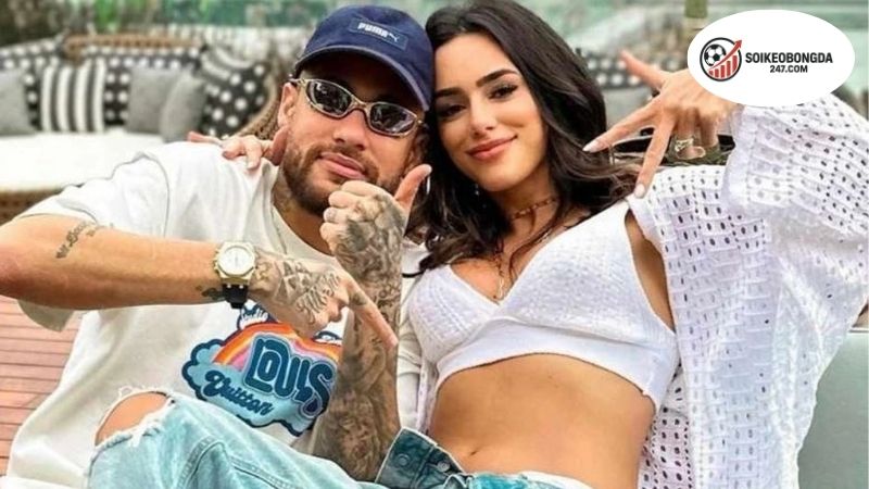 Cuộc sống hạnh phúc của vợ Neymar - Bí quyết giữ gìn hạnh phúc gia đình 2 Cuộc sống gia đình của vợ Neymar